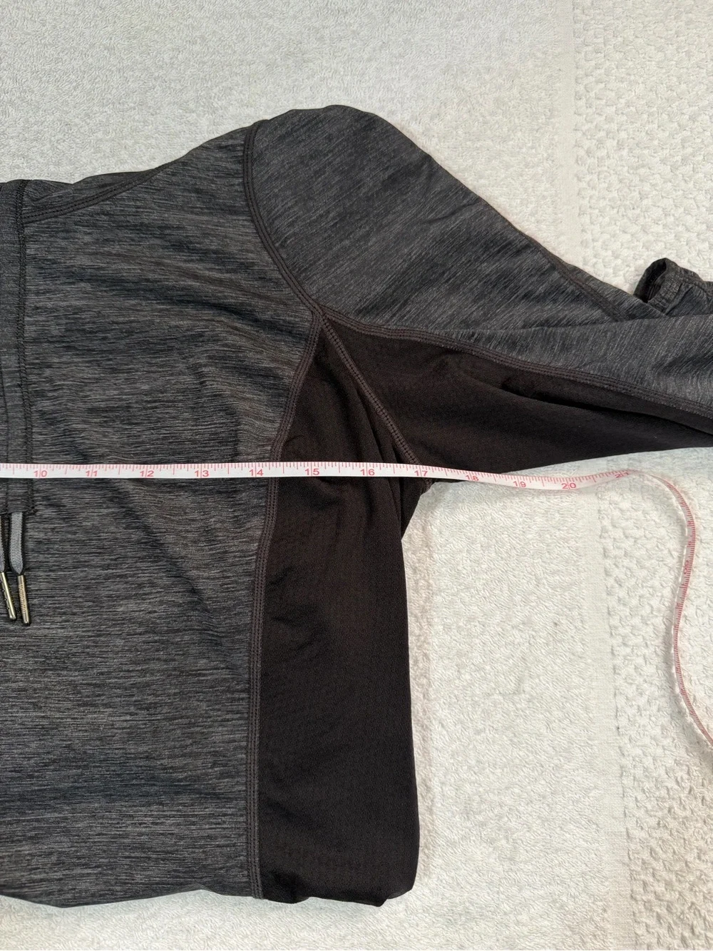 VTG Lululemon Run In The Sun Hooded Pullover Hoodie Ruffle Hem 2012 RARE W32815